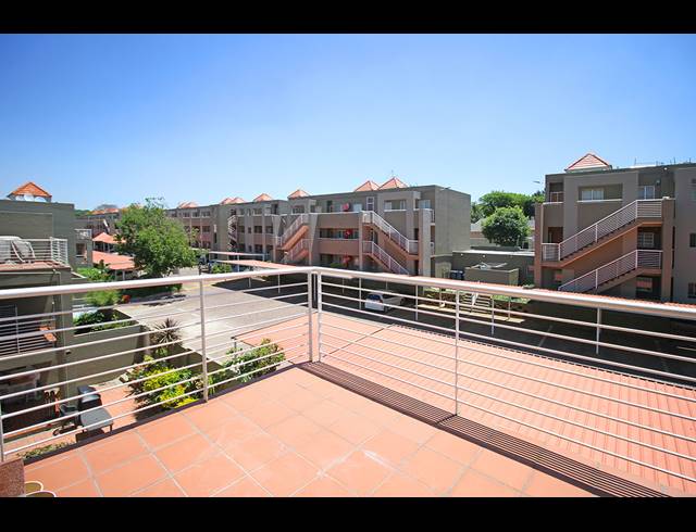 2 BEDROOM APARTMENT FOR SALE IN GLENHAZEL